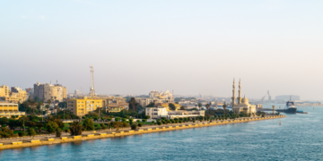 Review of the promotion of the blue economy and the development of Egyptian lakes