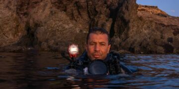 Yacine Fates: An Algerian Eye Revealing the Secrets of the Underwater World